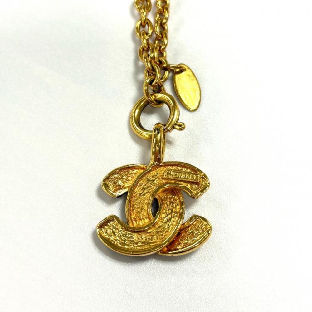 CHANEL Vintage Gold Logo Necklace - Picture 6 of 7